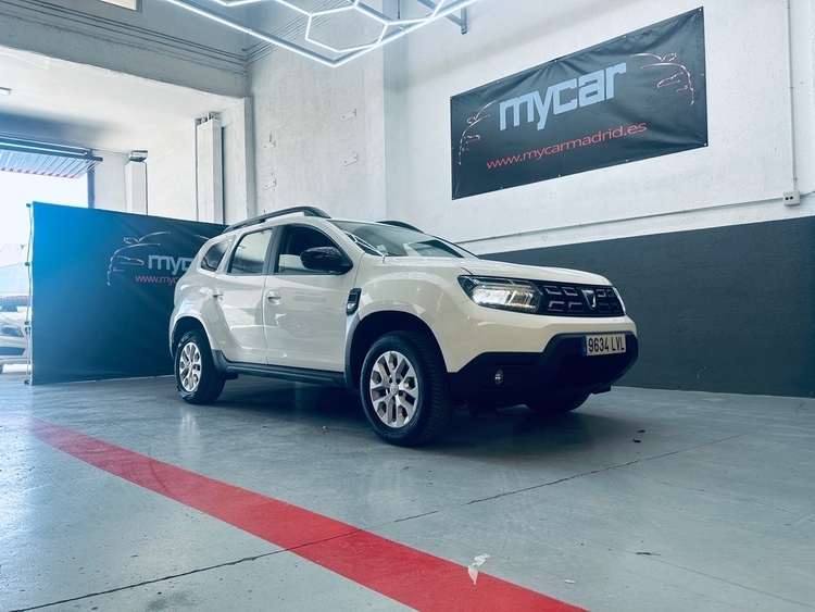 Dacia Duster Comfort 4WD foto miniatura